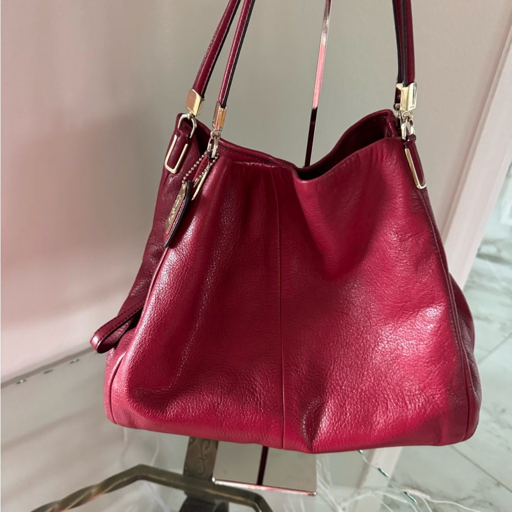 COACH Madison Pebble Reddish Pink Leather Shoulder Bag with Three Sections NWOT